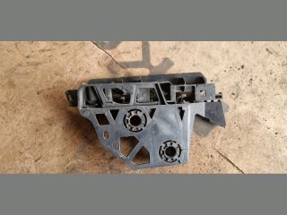 bontott PEUGEOT 5008 Jobb első Oldal Lökhárító Tartó (Műanyag)