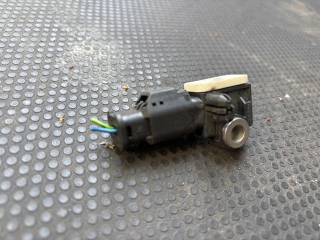 bontott PEUGEOT 5008 Jobb első Oldal Ütközés Érzékelő