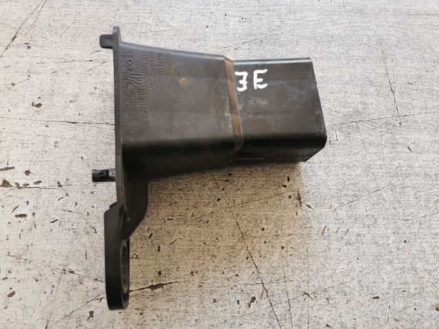 bontott PEUGEOT 5008 Jobb első Ütközéscsillapító