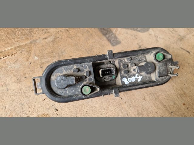 bontott PEUGEOT 5008 Jobb Hátsó Lámpa Foglalat