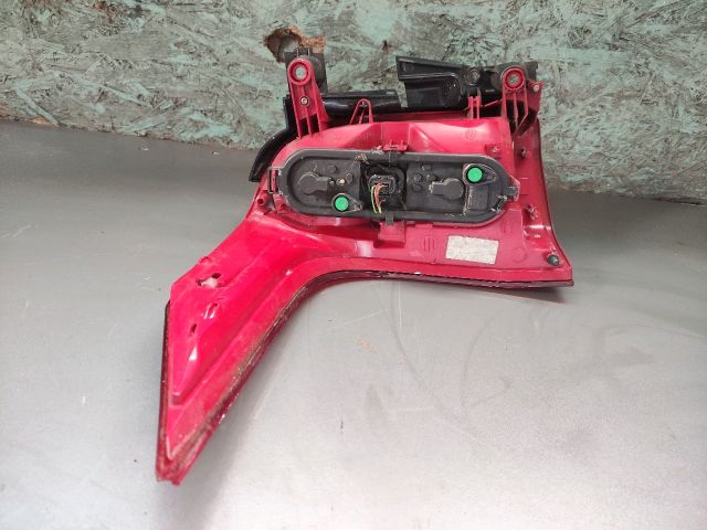 bontott PEUGEOT 5008 Jobb Hátsó Lámpa