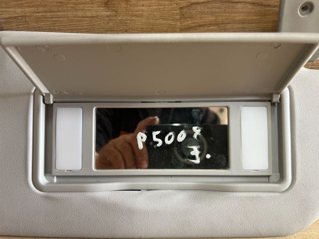 bontott PEUGEOT 5008 Jobb Napellenző