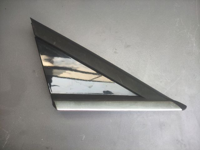 bontott PEUGEOT 5008 Jobb Visszapillantó Tükör Előtti Burkolat