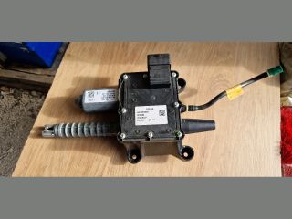 bontott PEUGEOT 5008 Kézifék Elektronika