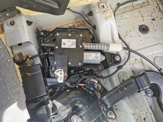 bontott PEUGEOT 5008 Kézifék Motor