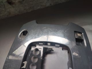 bontott PEUGEOT 5008 Középkonzol Keret