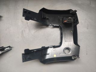 bontott PEUGEOT 5008 Középkonzol Keret