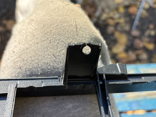 bontott PEUGEOT 5008 Középkonzol Keret