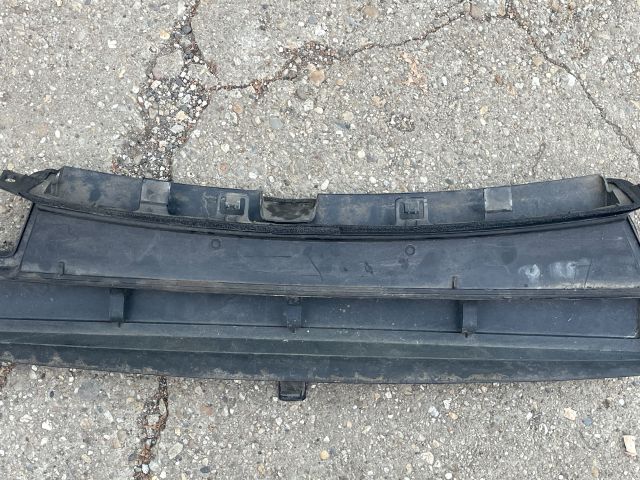 bontott PEUGEOT 5008 Középső Szellőző Keret