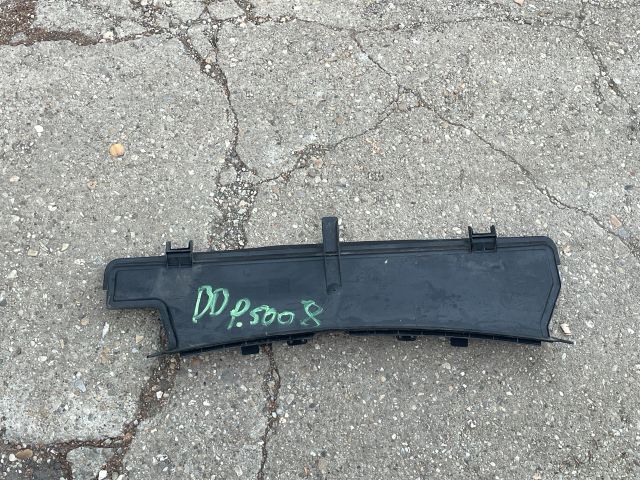 bontott PEUGEOT 5008 Középső Szellőző Keret