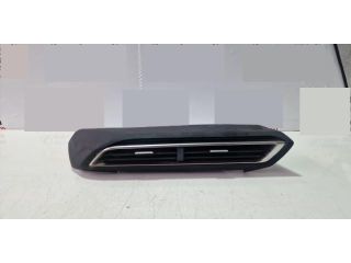 bontott PEUGEOT 5008 Középső Szellőző