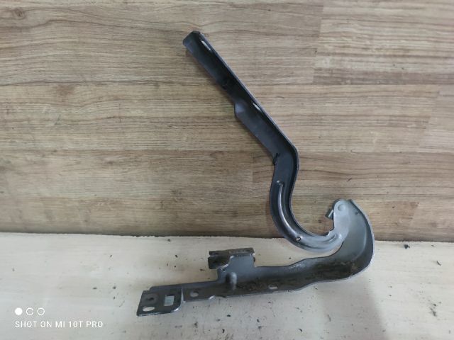 bontott PEUGEOT 5008 Motorháztető Jobb Zsanér