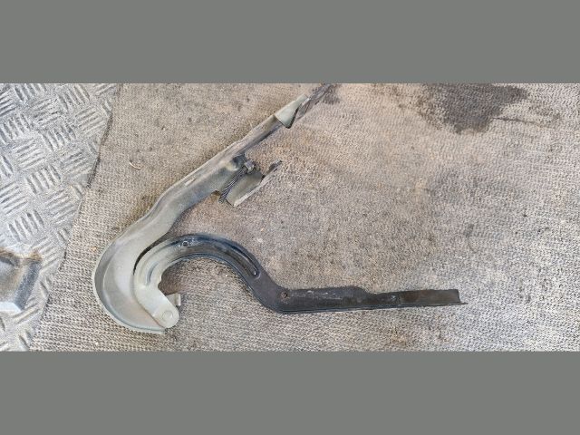 bontott PEUGEOT 5008 Motorháztető Jobb Zsanér