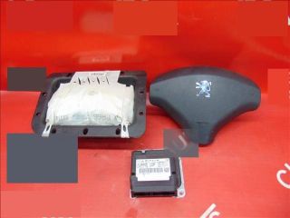 bontott PEUGEOT 5008 Műszerfal Héj