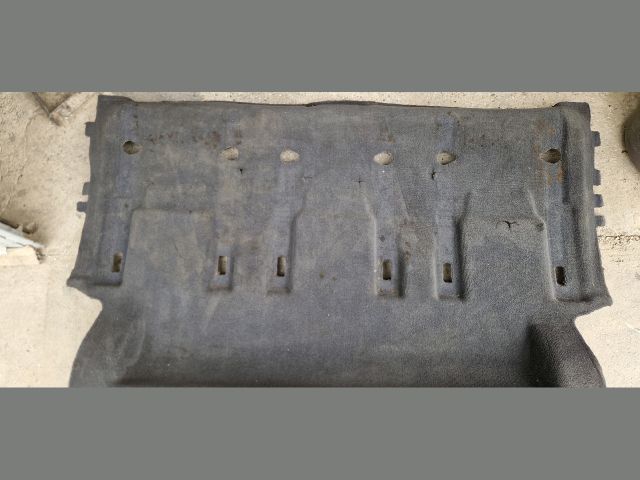 bontott PEUGEOT 5008 Padlószőnyeg