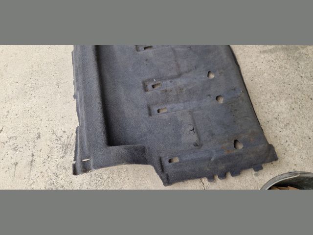 bontott PEUGEOT 5008 Padlószőnyeg