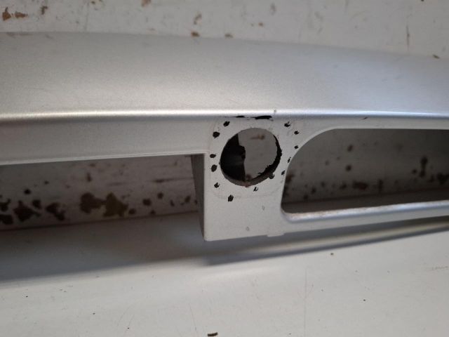 bontott PEUGEOT 5008 Rendszámtábla Világítás Keret