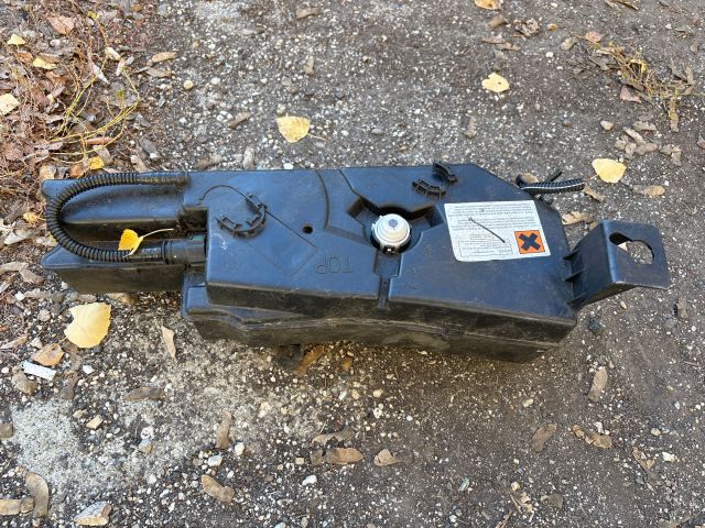 bontott PEUGEOT 5008 Részecskeszűrő Tartály