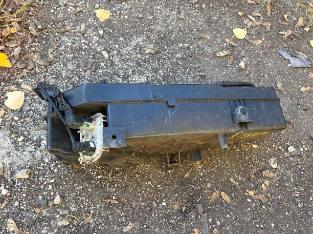 bontott PEUGEOT 5008 Részecskeszűrő Tartály