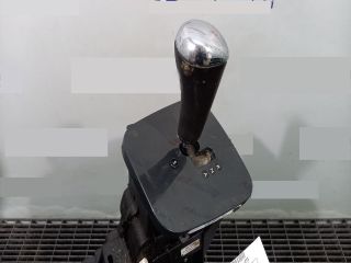 bontott PEUGEOT 5008 Váltógomb