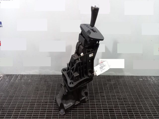 bontott PEUGEOT 5008 Váltógomb