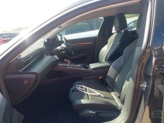 bontott PEUGEOT 508 Bal hátsó Rugó