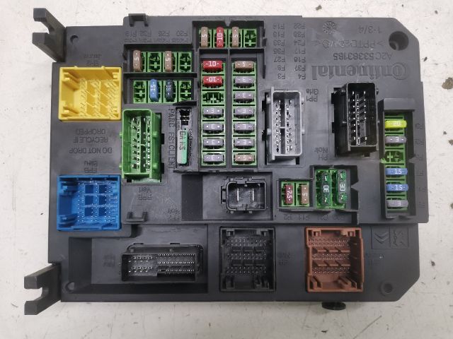 bontott PEUGEOT 508 Biztosítéktábla Motortér