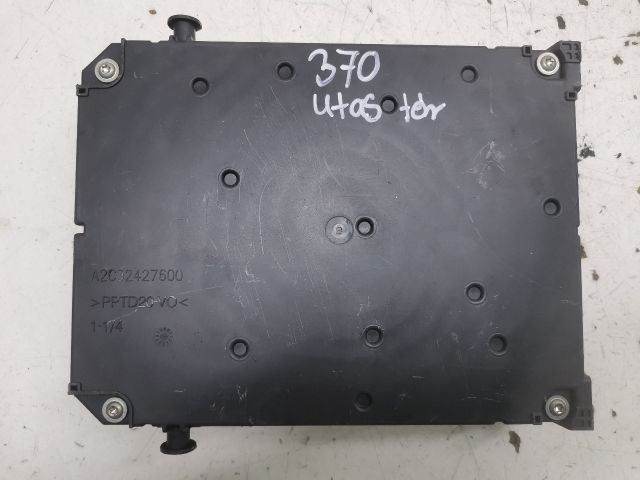 bontott PEUGEOT 508 Biztosítéktábla Motortér