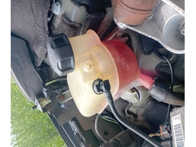 bontott PEUGEOT 508 Kiegyenlítő Tartály