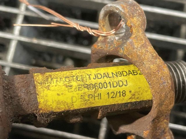 bontott PEUGEOT 508 Porlasztó (1 db)