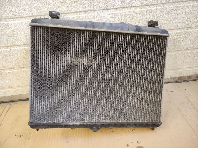 bontott PEUGEOT 508 Vízhűtő Radiátor (Klímás)