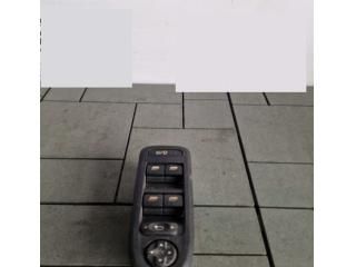 bontott PEUGEOT 508 Ablakemelő Kapcsoló Négyes / Kettes