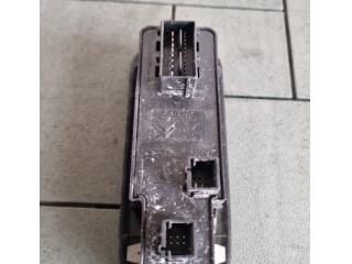 bontott PEUGEOT 508 Ablakemelő Kapcsoló Négyes / Kettes