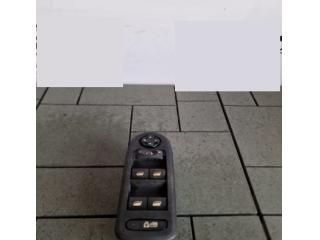 bontott PEUGEOT 508 Ablakemelő Kapcsoló Négyes / Kettes