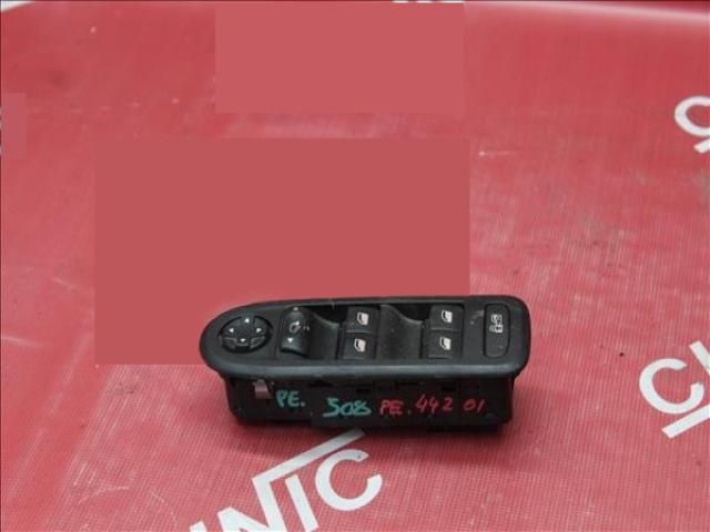 bontott PEUGEOT 508 Ablakemelő Kapcsoló Négyes / Kettes