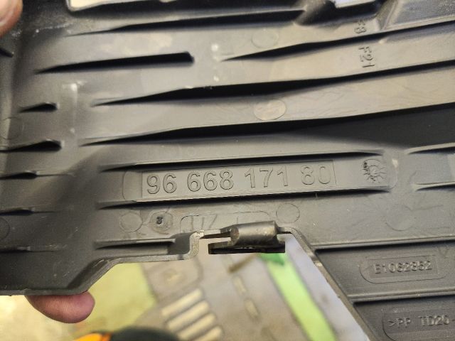 bontott PEUGEOT 508 Akkumulátor Saru Elektronikával