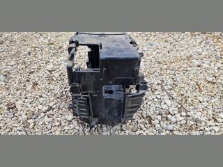 bontott PEUGEOT 508 Akkumulátor Tartó