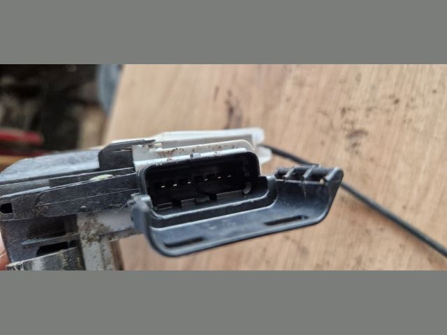 bontott PEUGEOT 508 Bal első Ajtózár