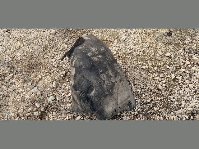 bontott PEUGEOT 508 Bal első Első Dobbetét (Kerékjárati, Műanyag)