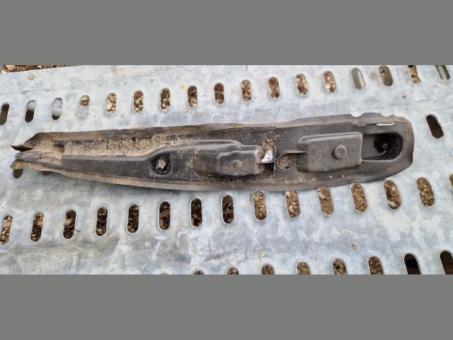 bontott PEUGEOT 508 Bal első Sárvédő Zajszigetelés