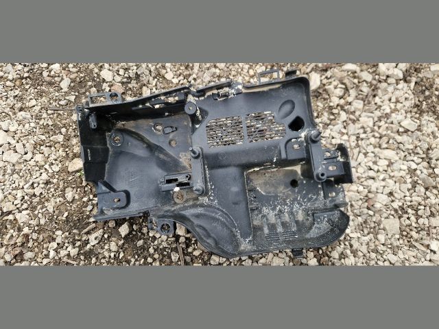 bontott PEUGEOT 508 Biztosítéktábla Doboz