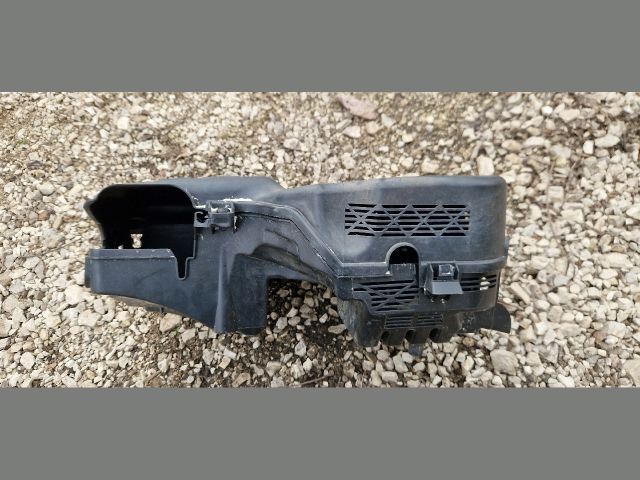 bontott PEUGEOT 508 Biztosítéktábla Doboz