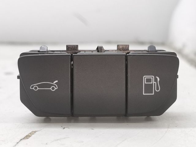 bontott PEUGEOT 508 Csomagtér Nyitó Kar / Gomb