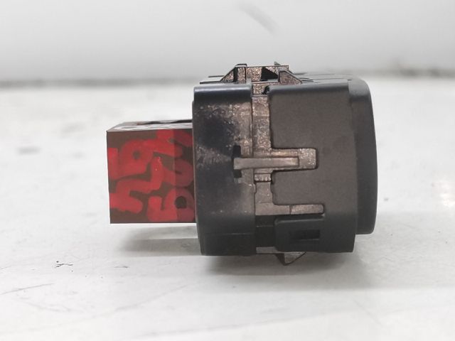 bontott PEUGEOT 508 Csomagtér Nyitó Kar / Gomb