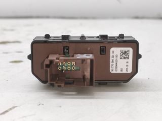 bontott PEUGEOT 508 Csomagtér Nyitó Kar / Gomb