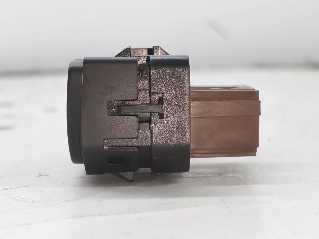 bontott PEUGEOT 508 Csomagtér Nyitó Kar / Gomb