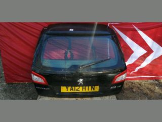 bontott PEUGEOT 508 Csomagtérajtó Kárpit