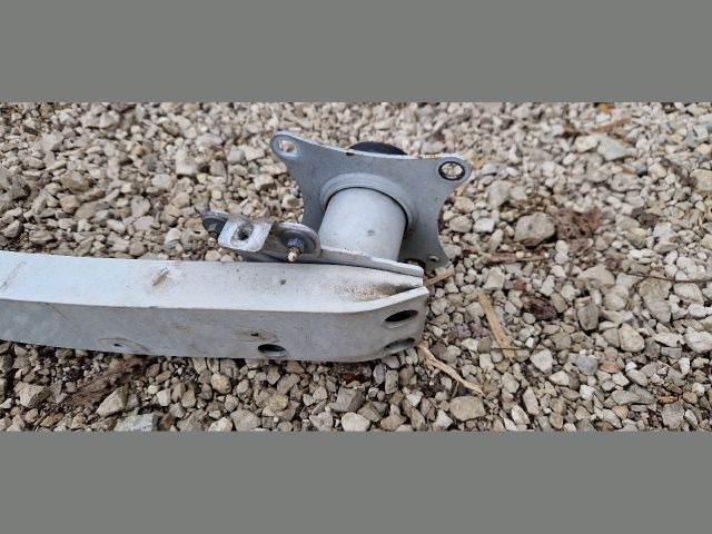 bontott PEUGEOT 508 Első Lökhárító Merevítő (Fém)