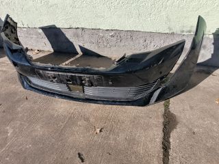 bontott PEUGEOT 508 Első Lökhárító (Részeivel)