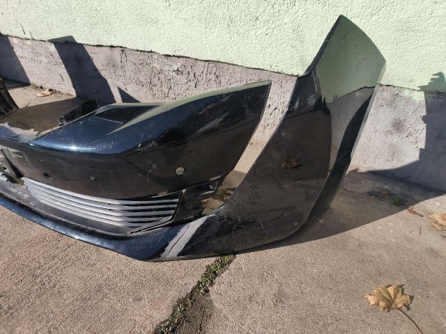bontott PEUGEOT 508 Első Lökhárító (Részeivel)